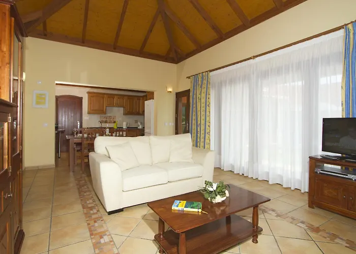 Hotel Brisas Del Mar *